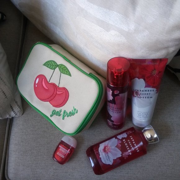 Bath & Body Works Other - Bath & BODY Japanese CHERRY Blossom SET W/ BAG